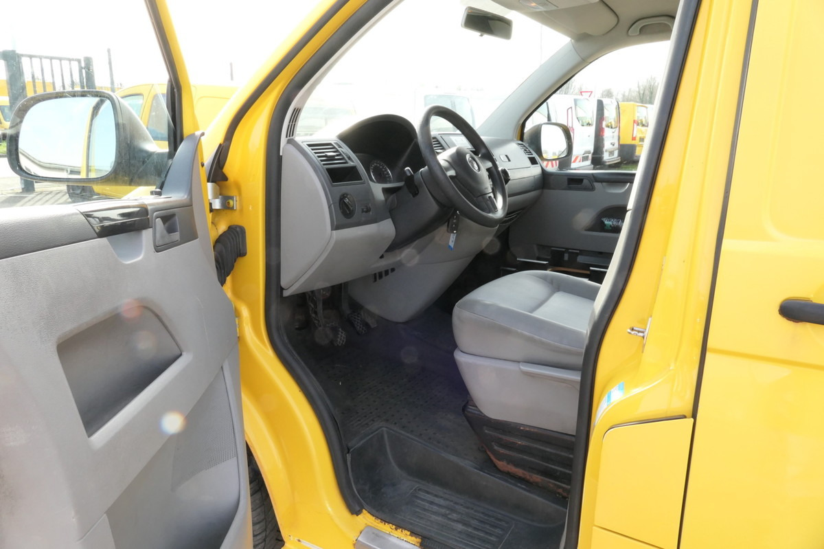 VW T5 Transporter 2.0 TDI EURO-5 2xSCHIEBETÜR PARKT - فان المدمجة: صورة 5 VW T5 Transporter 2.0 TDI EURO-5 2xSCHIEBETÜR PARKT - فان المدمجة: صورة 5