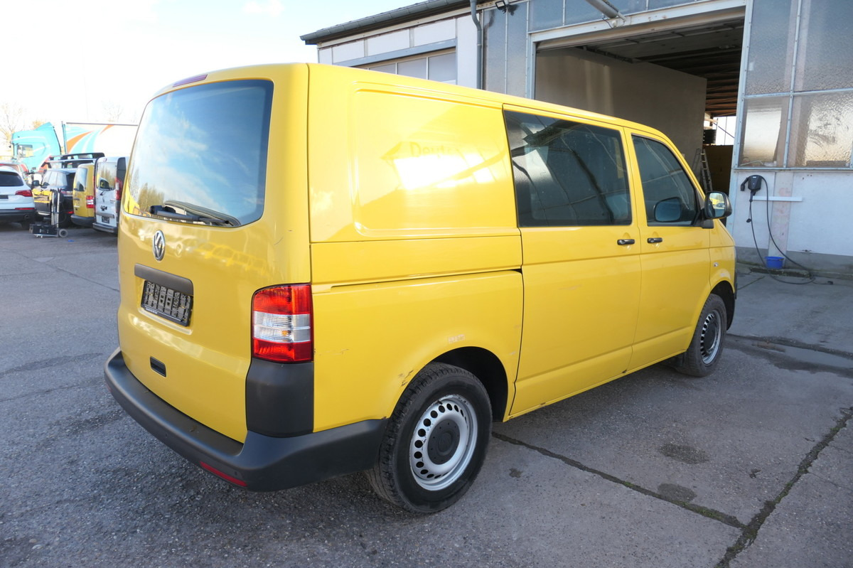 VW T5 Transporter 2.0 TDI EURO-5 CoC PARKTRONIK - فان المدمجة: صورة 4 VW T5 Transporter 2.0 TDI EURO-5 CoC PARKTRONIK - فان المدمجة: صورة 4