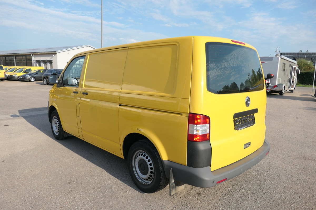 VW T5 Transporter 2.0 TDI PARKTRONIK 2xSCHIEBETÜR - فان المدمجة: صورة 5 VW T5 Transporter 2.0 TDI PARKTRONIK 2xSCHIEBETÜR - فان المدمجة: صورة 5