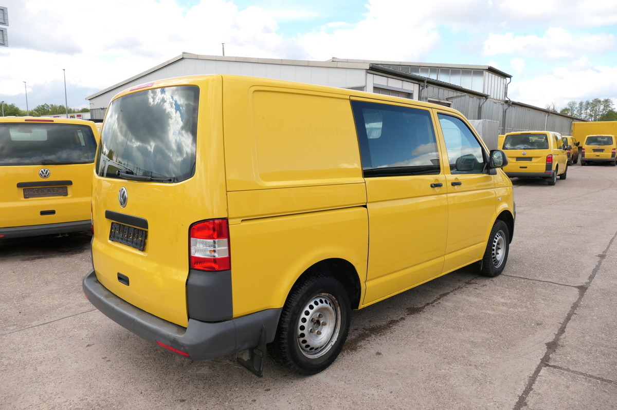 VW T5 Transporter 2.0 TDI PARKTRONIK EURO-5 2xSCHIE - فان المدمجة: صورة 4 VW T5 Transporter 2.0 TDI PARKTRONIK EURO-5 2xSCHIE - فان المدمجة: صورة 4