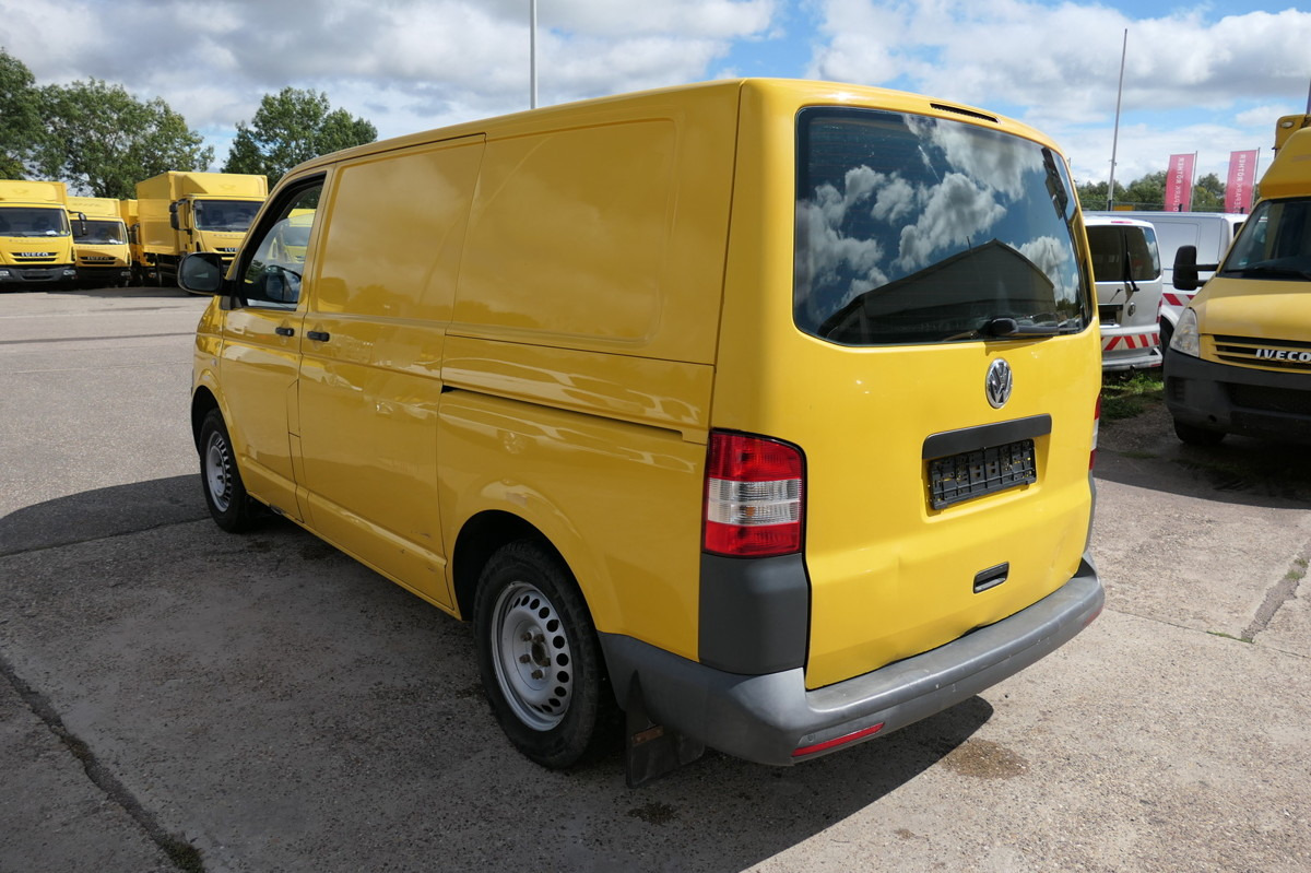 VW T5 Transporter 2.0 TDI PARKTRONIK EURO-5 2xSCHIE - فان المدمجة: صورة 4 VW T5 Transporter 2.0 TDI PARKTRONIK EURO-5 2xSCHIE - فان المدمجة: صورة 4