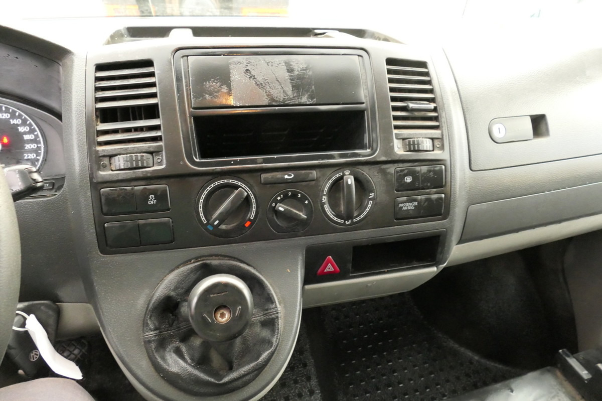 فان المدمجة VW T5 Transporter 2.0 TDI PARKTRONIK EURO-5 2xSCHIE: صورة 12 فان المدمجة VW T5 Transporter 2.0 TDI PARKTRONIK EURO-5 2xSCHIE: صورة 12
