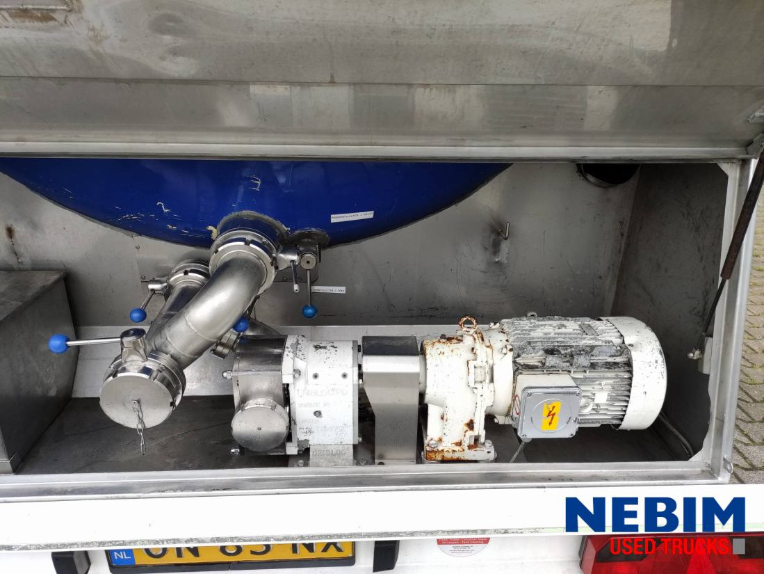 Feldbinder TSA 33.3-3 Unibloc pump electr - 3 comp. 8.000 / 2 2.500 / 3.000 Ltr. - نصف مقطورة صهريج: صورة 3 Feldbinder TSA 33.3-3 Unibloc pump electr - 3 comp. 8.000 / 2 2.500 / 3.000 Ltr. - نصف مقطورة صهريج: صورة 3