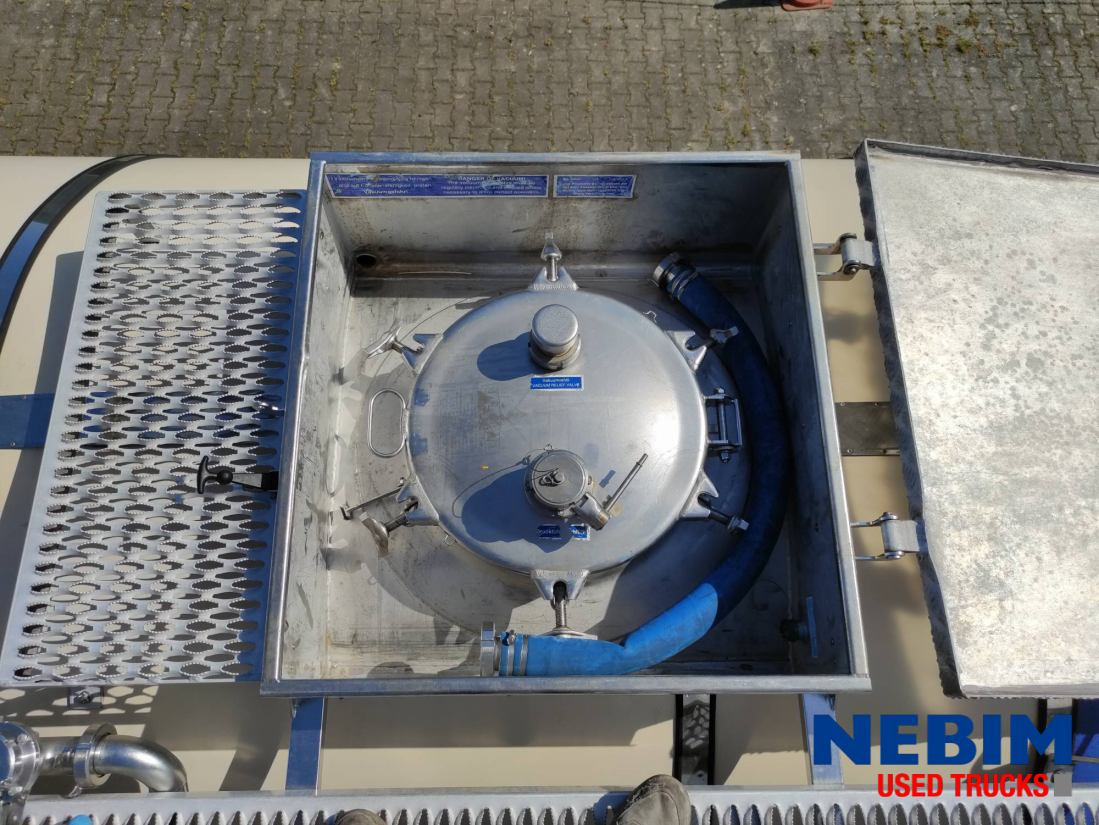 Feldbinder TSA 33.3 electric pump - 3 comp. 8.000 / 22.500 / 3.000 Ltr. - نصف مقطورة صهريج: صورة 4 Feldbinder TSA 33.3 electric pump - 3 comp. 8.000 / 22.500 / 3.000 Ltr. - نصف مقطورة صهريج: صورة 4