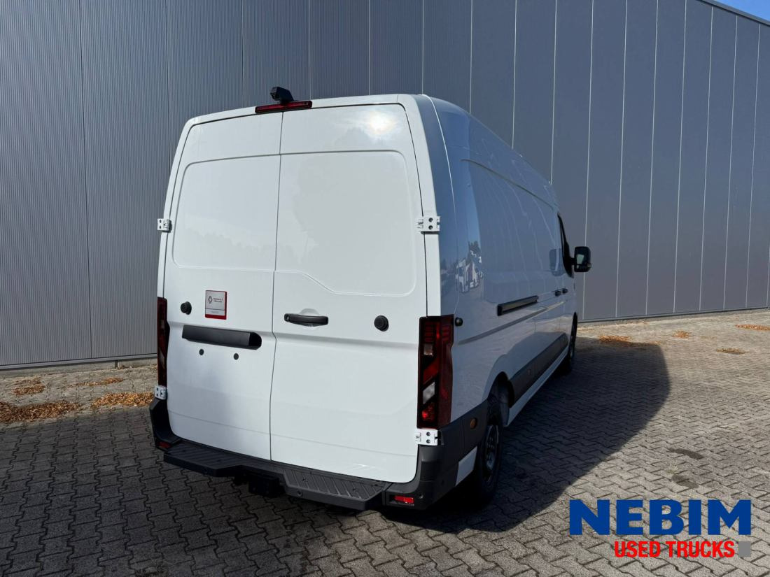 Renault Master L3H2 150HP 6 Units Available - فان: صورة 3 Renault Master L3H2 150HP 6 Units Available - فان: صورة 3
