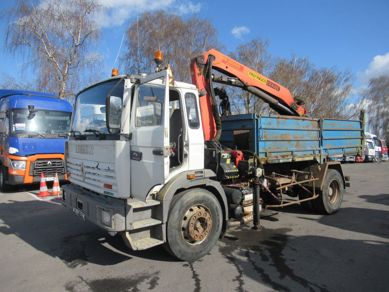 Renault G300 - شاحنات مسطحة, شاحنة كرين: صورة 4 Renault G300 - شاحنات مسطحة, شاحنة كرين: صورة 4