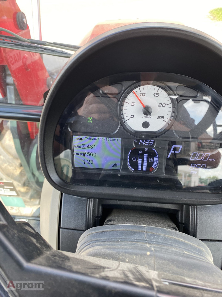 Massey Ferguson 5711 M DYNA-4 - جرار: صورة 2 Massey Ferguson 5711 M DYNA-4 - جرار: صورة 2
