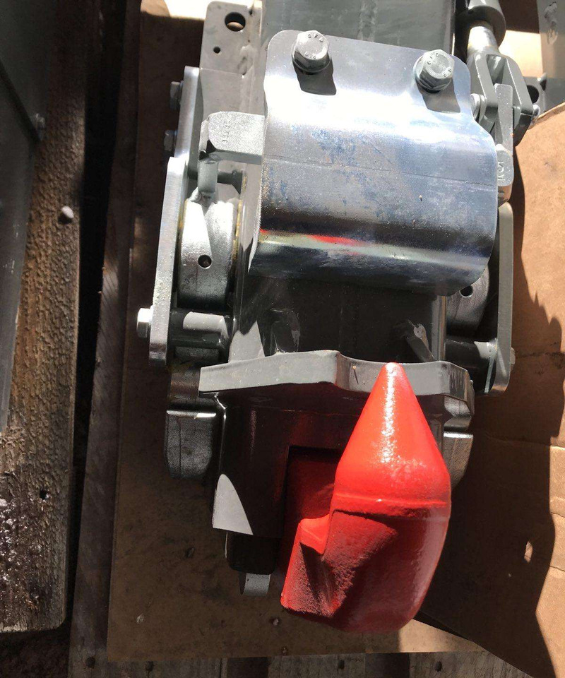 Merlo Merlo - غطاء محرك المركبة - الآلات الزراعية: صورة 5 Merlo Merlo - غطاء محرك المركبة - الآلات الزراعية: صورة 5