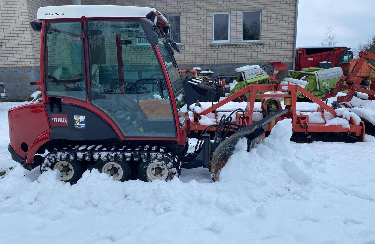 TORO Groundmaster 7200 - جرار: صورة 1 TORO Groundmaster 7200 - جرار: صورة 1