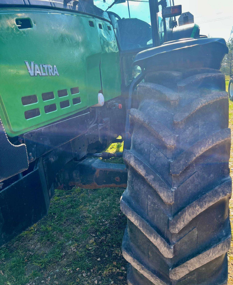 Valtra 8450 Mega - جرار: صورة 4 Valtra 8450 Mega - جرار: صورة 4