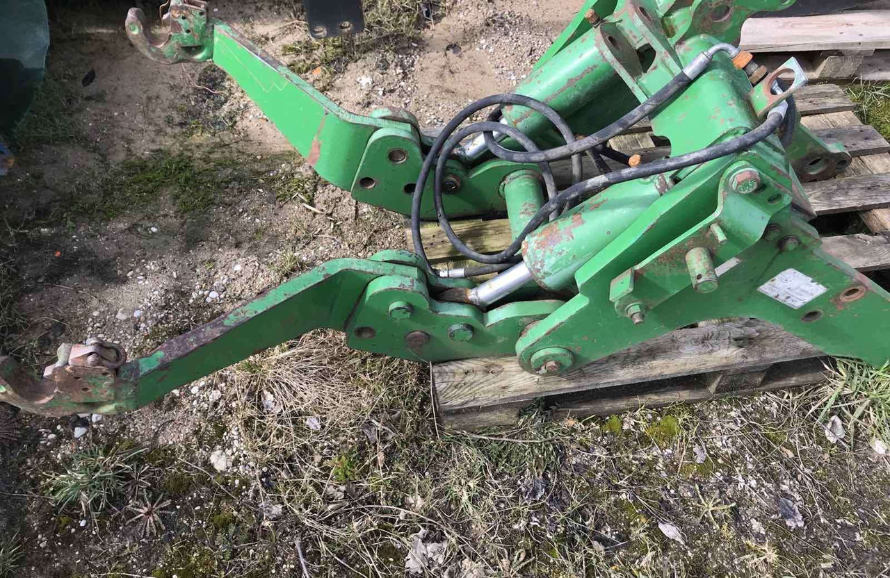 Valtra JOHN DEERE - آليات: صورة 4 Valtra JOHN DEERE - آليات: صورة 4