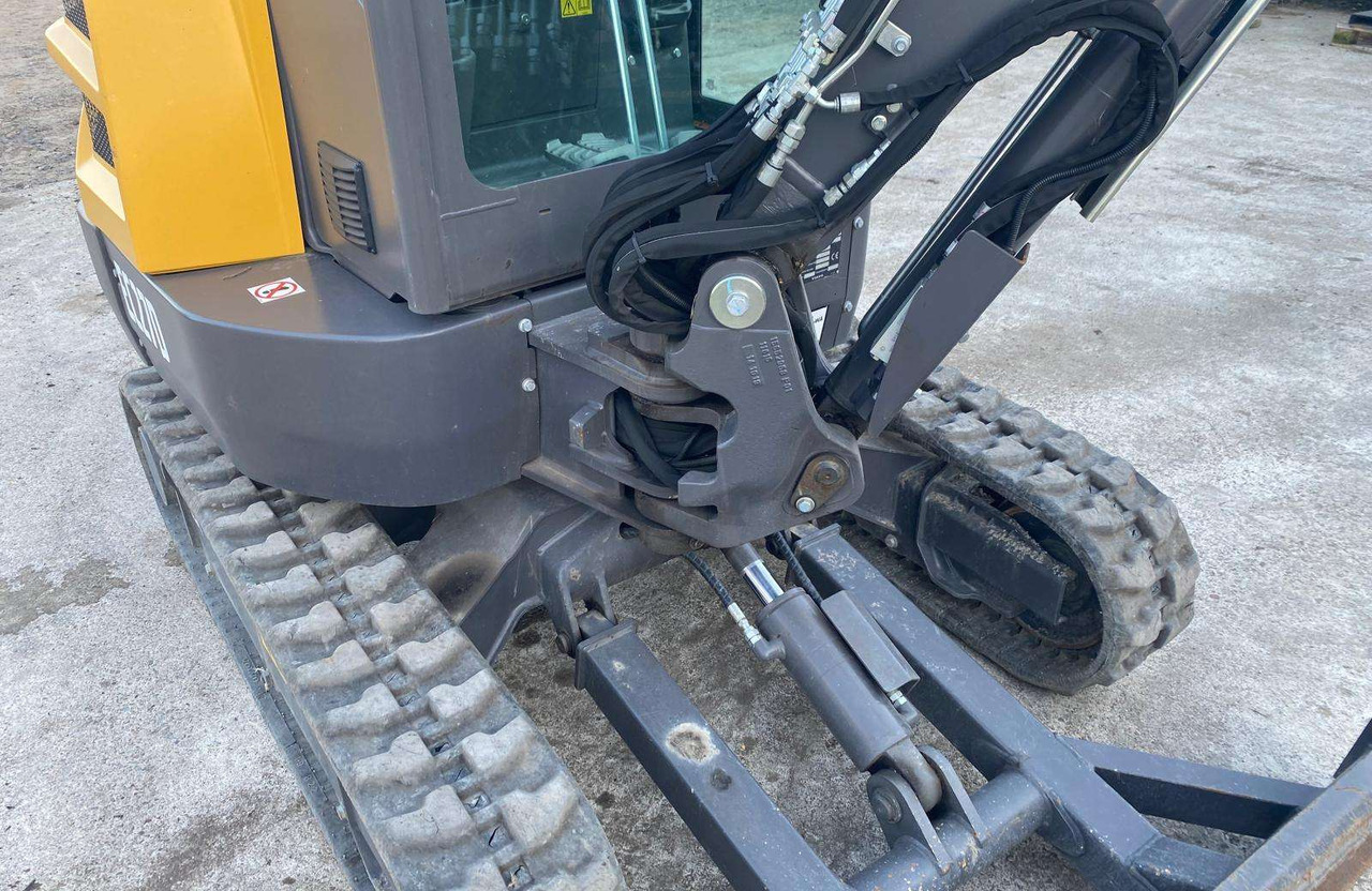 Volvo EC27D - حفارة مُصَّغرة: صورة 4 Volvo EC27D - حفارة مُصَّغرة: صورة 4