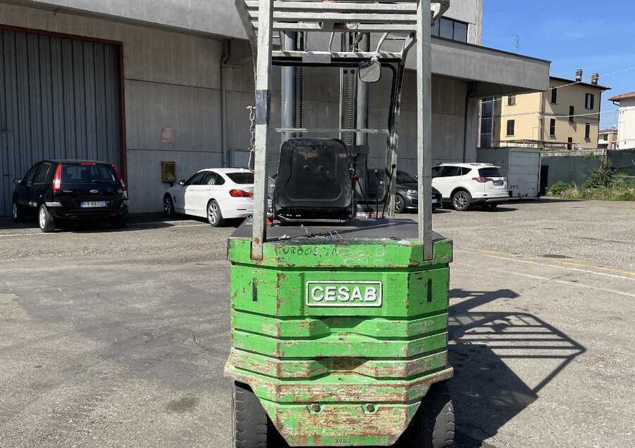 Cesab ECO/KL 250 (NO BATTERIA) - رافعة شوكية كهربائية: صورة 2 Cesab ECO/KL 250 (NO BATTERIA) - رافعة شوكية كهربائية: صورة 2