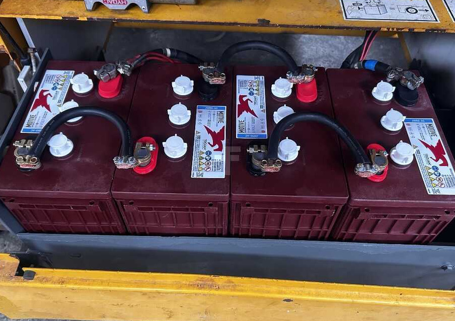 HAULOTTE COMPACT 12 RTE Batterie NUOVE - رافعة هيدروليكية مقصية: صورة 5 HAULOTTE COMPACT 12 RTE Batterie NUOVE - رافعة هيدروليكية مقصية: صورة 5