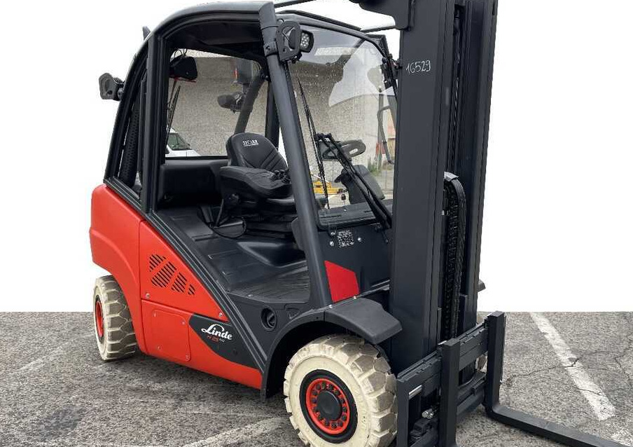 Linde H 25 D-02 - رافعة شوكية ديزل: صورة 1 Linde H 25 D-02 - رافعة شوكية ديزل: صورة 1