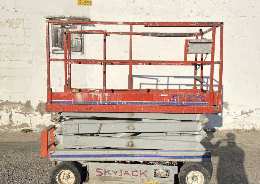 SKYJACK 3220 - رافعة هيدروليكية مقصية: صورة 4 SKYJACK 3220 - رافعة هيدروليكية مقصية: صورة 4