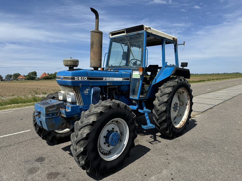 Ford 5610 - جرار: صورة 1 Ford 5610 - جرار: صورة 1