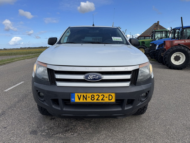 Ford Ranger - شاحنة مفتوحة: صورة 2 Ford Ranger - شاحنة مفتوحة: صورة 2