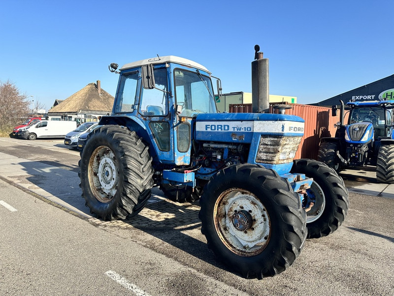Ford TW-10 - جرار: صورة 3 Ford TW-10 - جرار: صورة 3