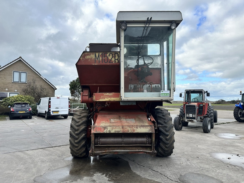 Laverda M152 - حصادة موحَّدة: صورة 2 Laverda M152 - حصادة موحَّدة: صورة 2