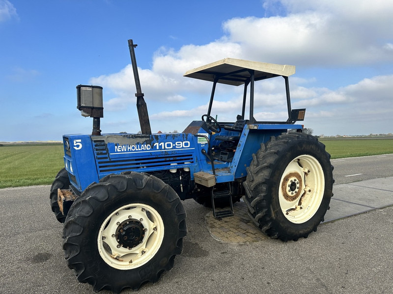 New Holland 110-90 DT - جرار: صورة 1 New Holland 110-90 DT - جرار: صورة 1