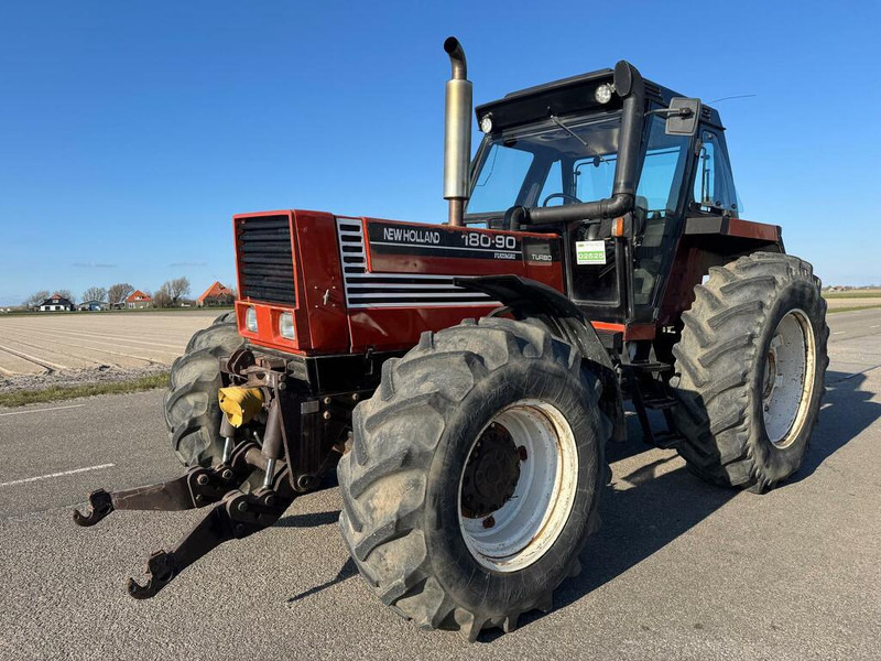 New Holland 180-90 DT - جرار: صورة 1 New Holland 180-90 DT - جرار: صورة 1