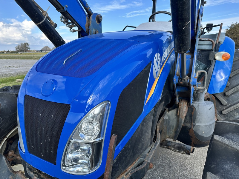 New Holland TD5.100 - جرار: صورة 2 New Holland TD5.100 - جرار: صورة 2