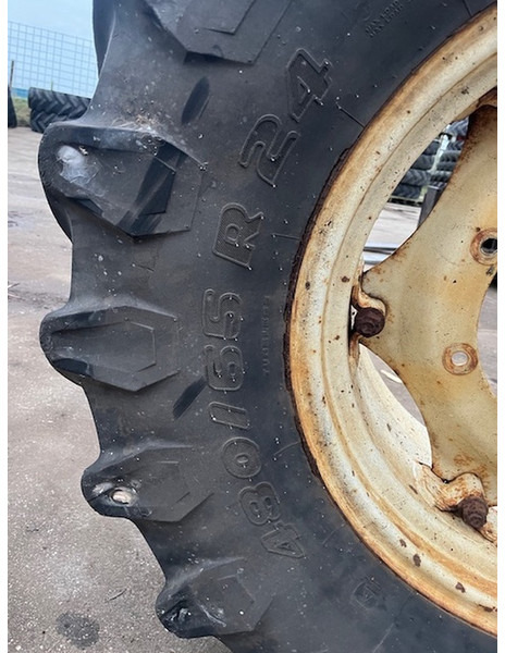 Trelleborg 480.65 R24 TM 800 - إطارات: صورة 2 Trelleborg 480.65 R24 TM 800 - إطارات: صورة 2