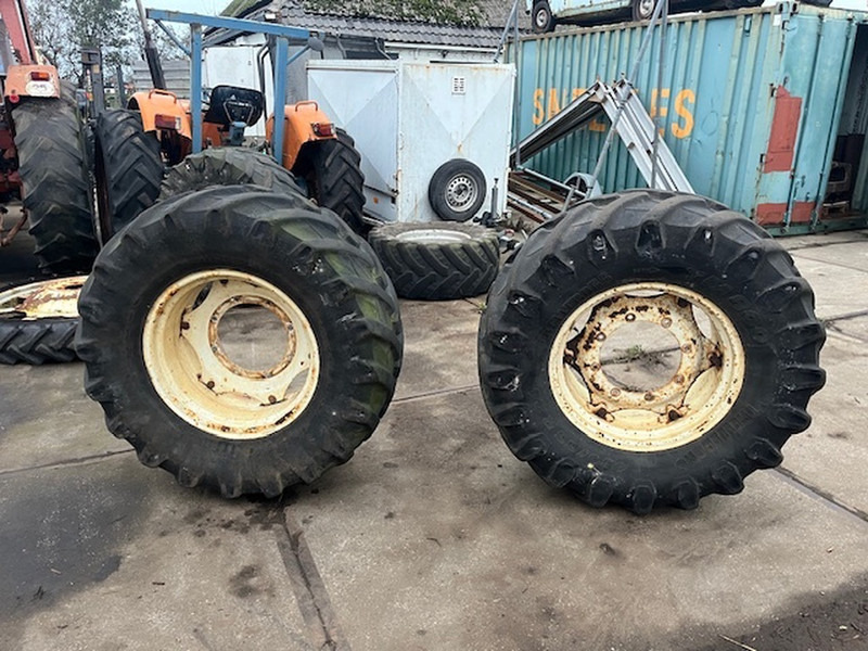Trelleborg 480.65 R24 TM 800 - إطارات: صورة 4 Trelleborg 480.65 R24 TM 800 - إطارات: صورة 4