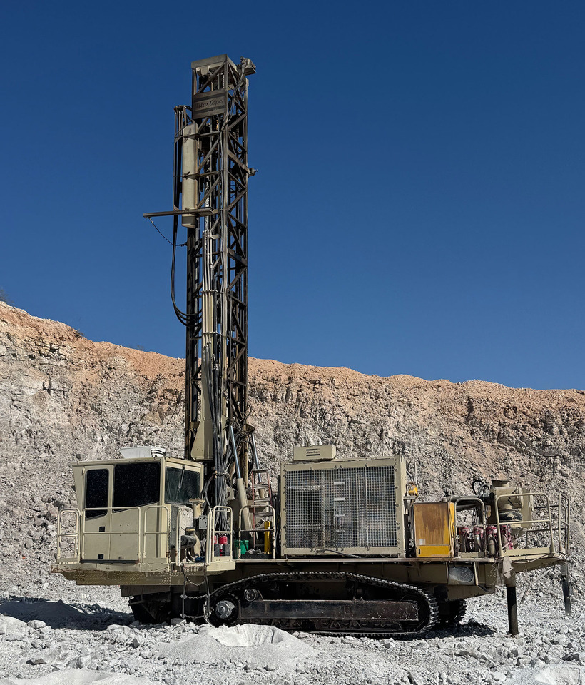 Atlas Copco DM-45 HP - برج الحفر: صورة 1 Atlas Copco DM-45 HP - برج الحفر: صورة 1