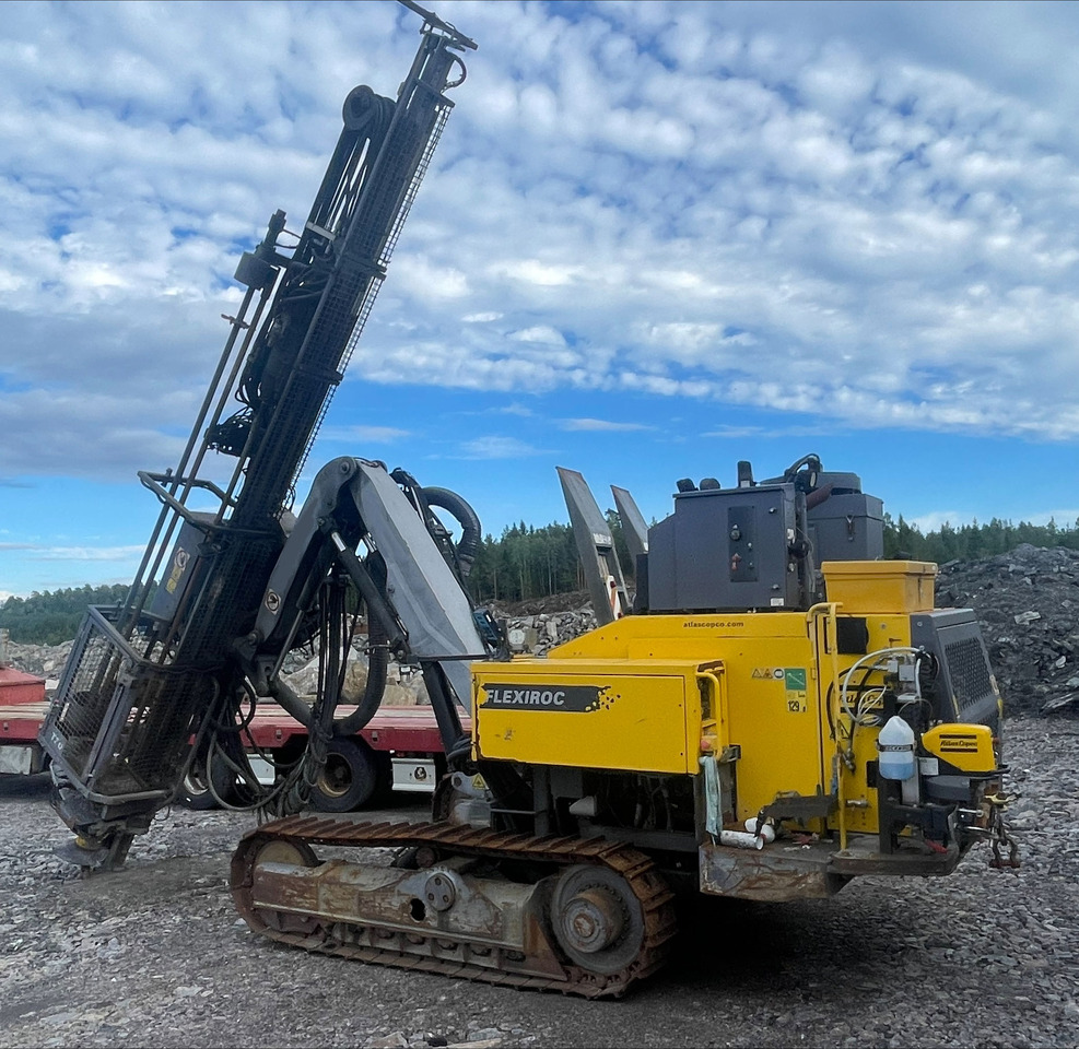 Atlas Copco FlexiROC T30R-01 - آلة حفر موجهة: صورة 2 Atlas Copco FlexiROC T30R-01 - آلة حفر موجهة: صورة 2