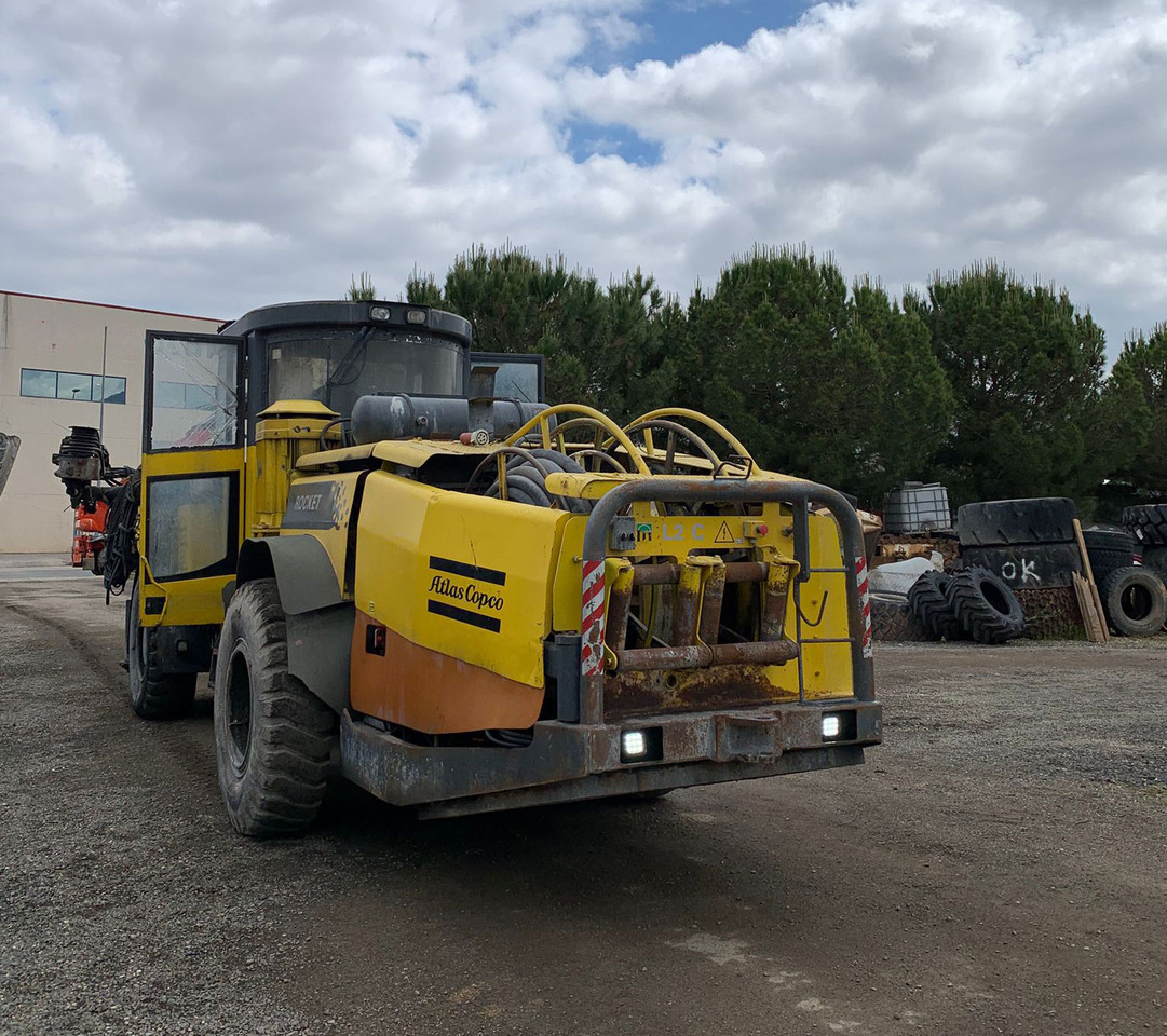 Atlas Copco L2C - آلة حفر موجهة: صورة 5 Atlas Copco L2C - آلة حفر موجهة: صورة 5
