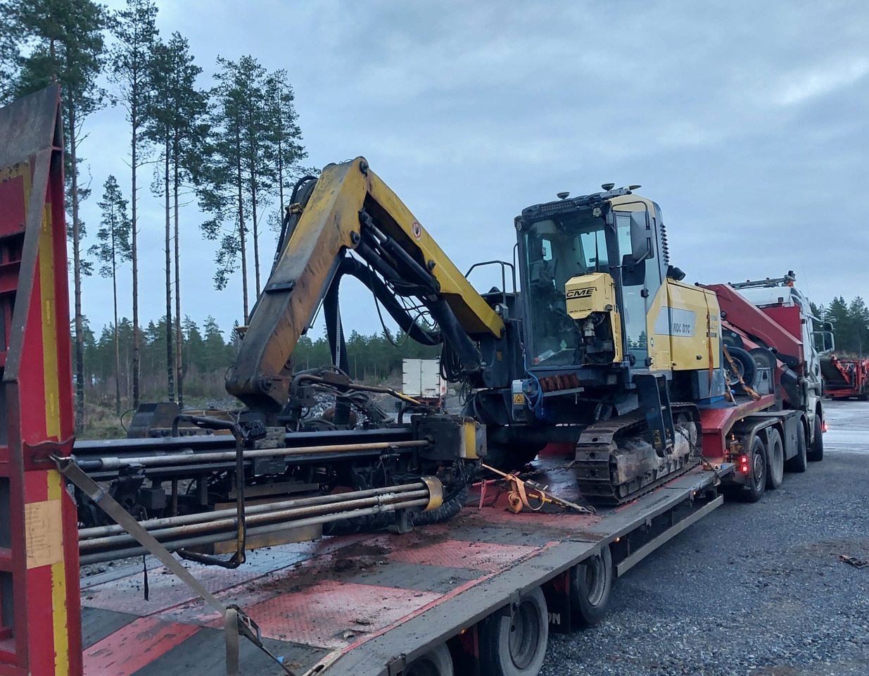 Atlas Copco ROC D7C-11 - برج الحفر: صورة 3 Atlas Copco ROC D7C-11 - برج الحفر: صورة 3