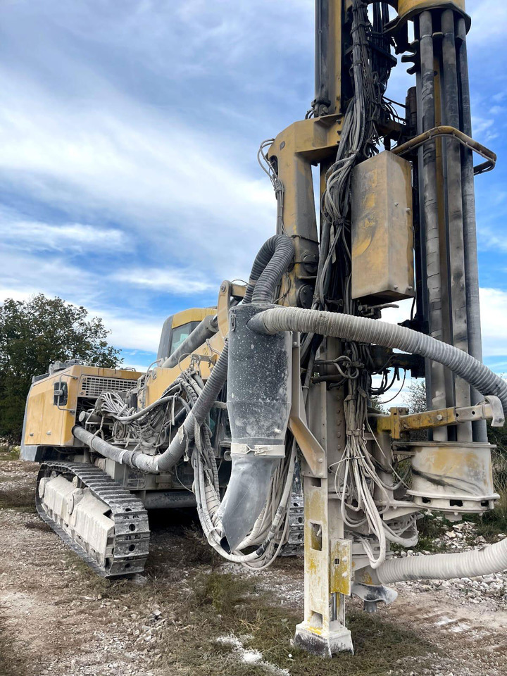 Atlas Copco ROC F9-CR - برج الحفر: صورة 3 Atlas Copco ROC F9-CR - برج الحفر: صورة 3