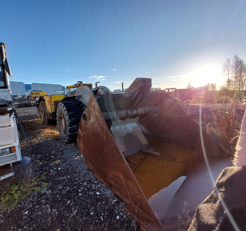 Atlas Copco ST14 - آلة التعدين: صورة 5 Atlas Copco ST14 - آلة التعدين: صورة 5