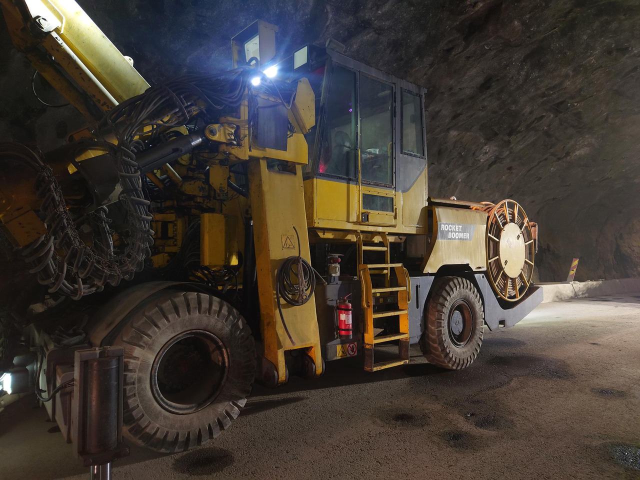 Atlas Copco WL3C - آلة حفر موجهة: صورة 2 Atlas Copco WL3C - آلة حفر موجهة: صورة 2