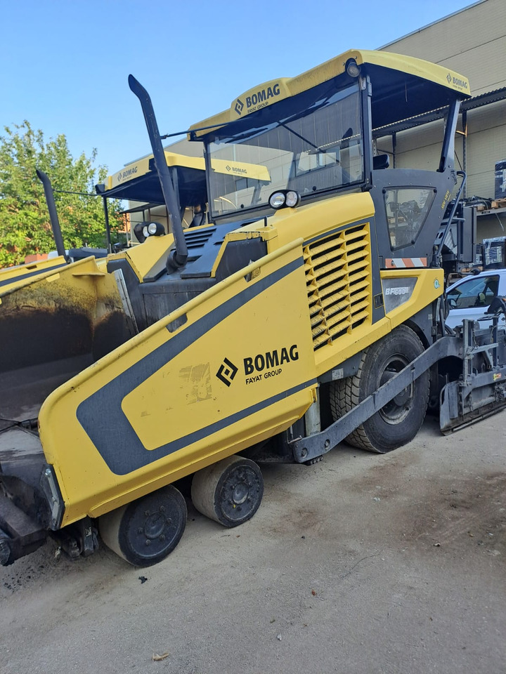Bomag BF600 P-2 - مدادة الأسفلت: صورة 1 Bomag BF600 P-2 - مدادة الأسفلت: صورة 1