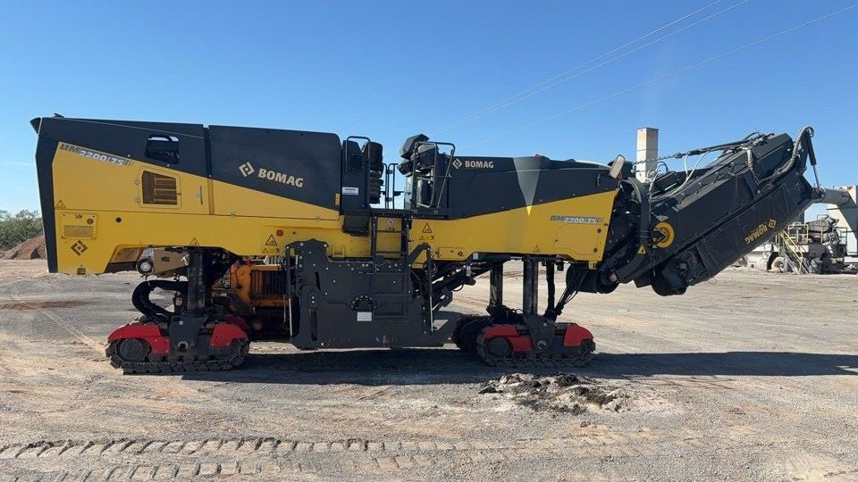 Bomag BM 2200/75 - قشاطة أسفلت: صورة 1 Bomag BM 2200/75 - قشاطة أسفلت: صورة 1