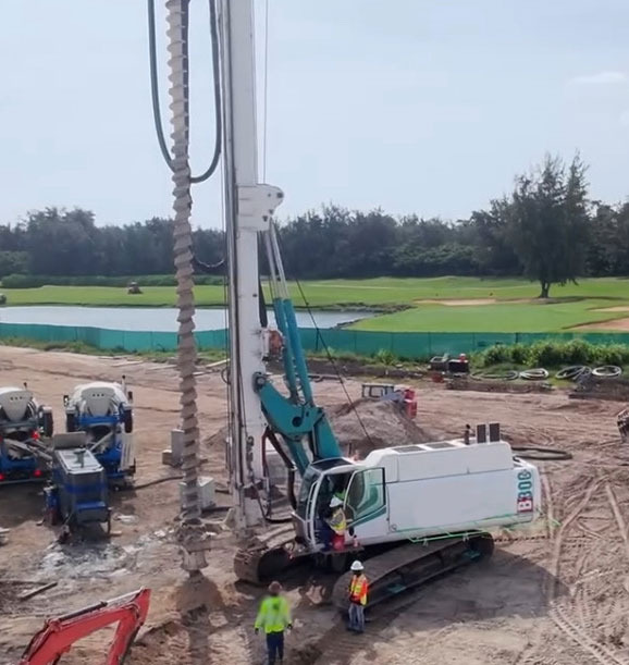 Casagrande B300 - آلة تلقيم: صورة 1 Casagrande B300 - آلة تلقيم: صورة 1