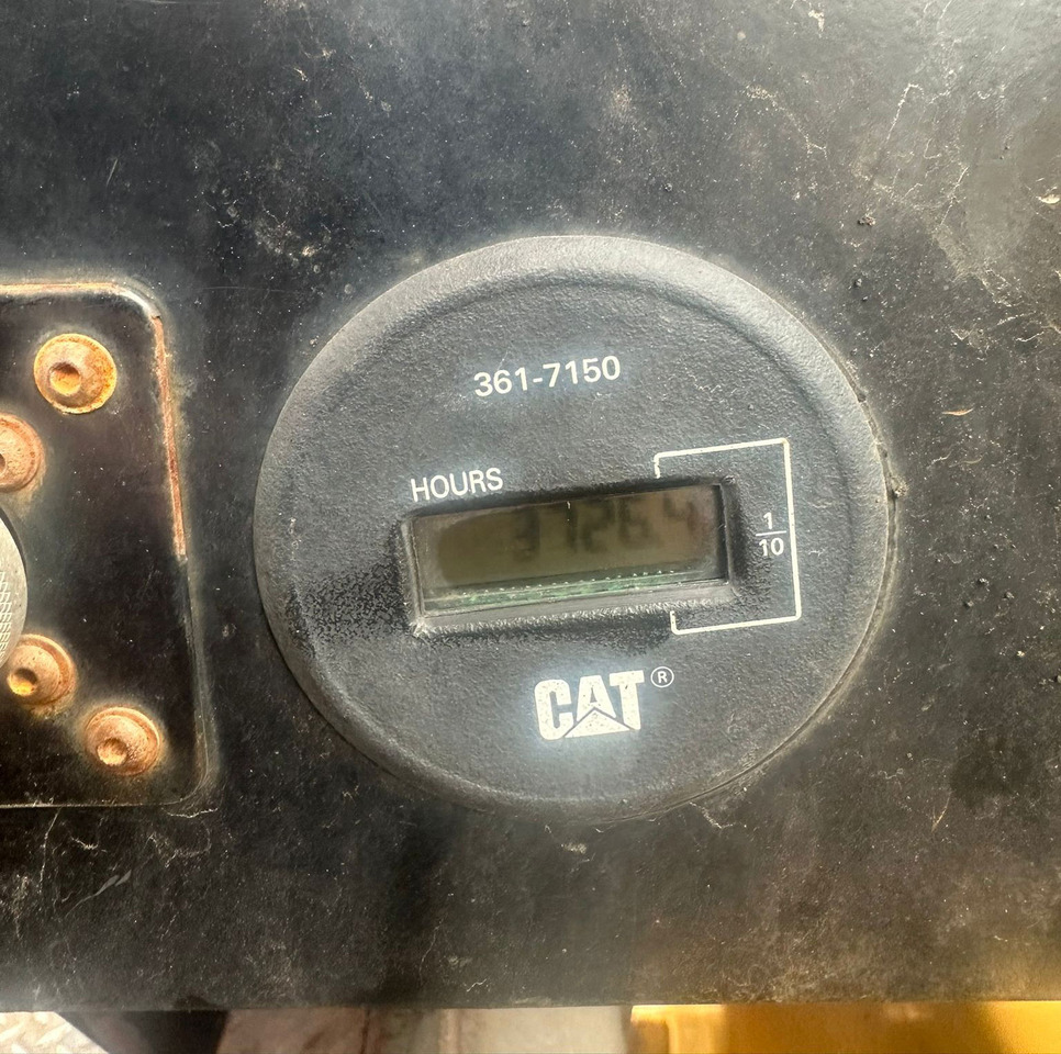 مدادة الأسفلت Caterpillar AP300D: صورة 7