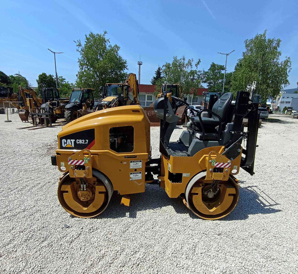 Caterpillar CB2.7 - مدحلة: صورة 3 Caterpillar CB2.7 - مدحلة: صورة 3