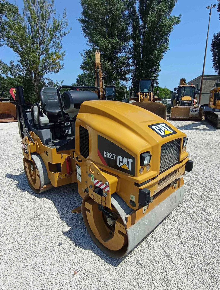 Caterpillar CB2.7 - مدحلة: صورة 5 Caterpillar CB2.7 - مدحلة: صورة 5