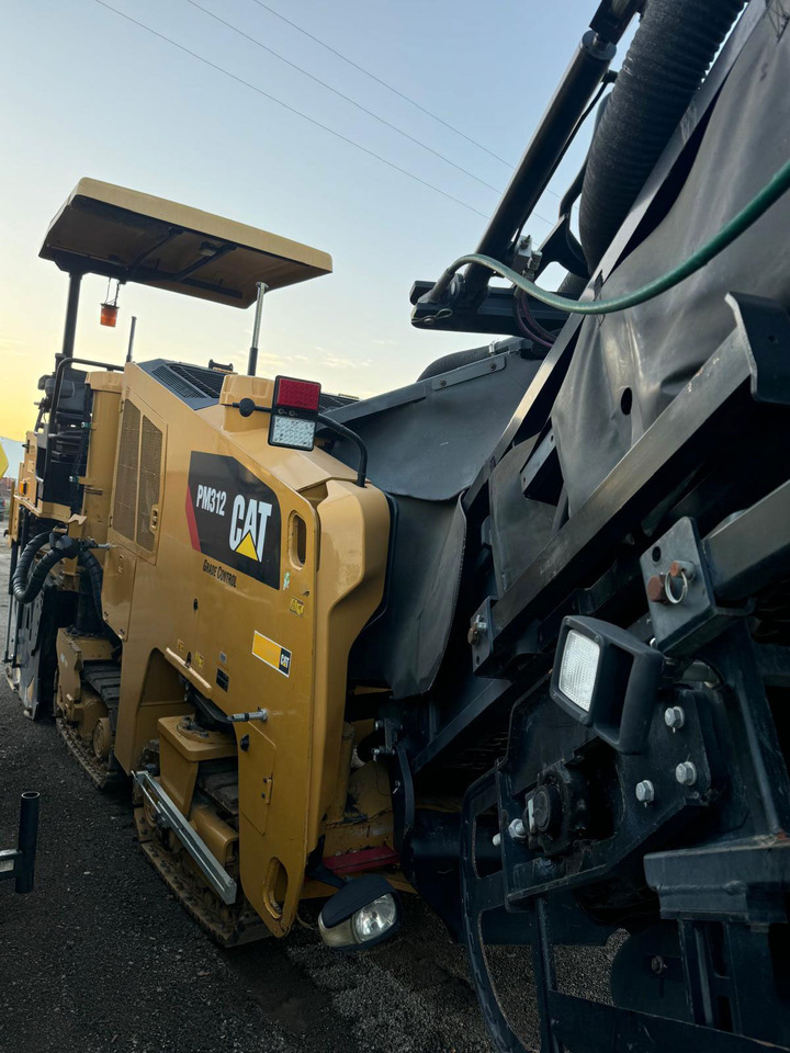 Caterpillar PM312 - قشاطة أسفلت: صورة 4 Caterpillar PM312 - قشاطة أسفلت: صورة 4