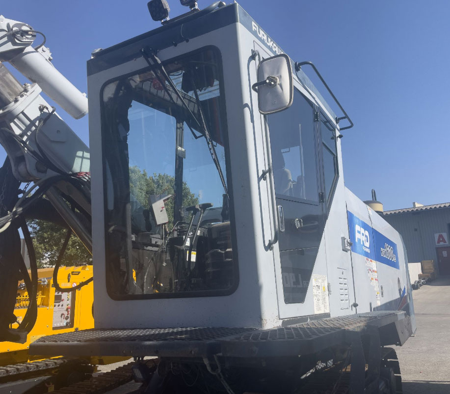 Furukawa HCR1600-ED - برج الحفر: صورة 3 Furukawa HCR1600-ED - برج الحفر: صورة 3