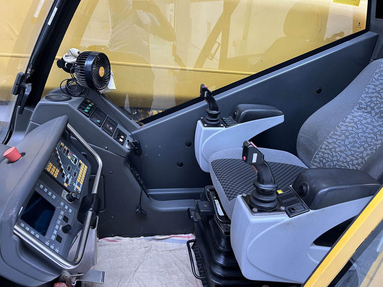 Grove GMK 2035 E - موبايل كرين: صورة 4 Grove GMK 2035 E - موبايل كرين: صورة 4