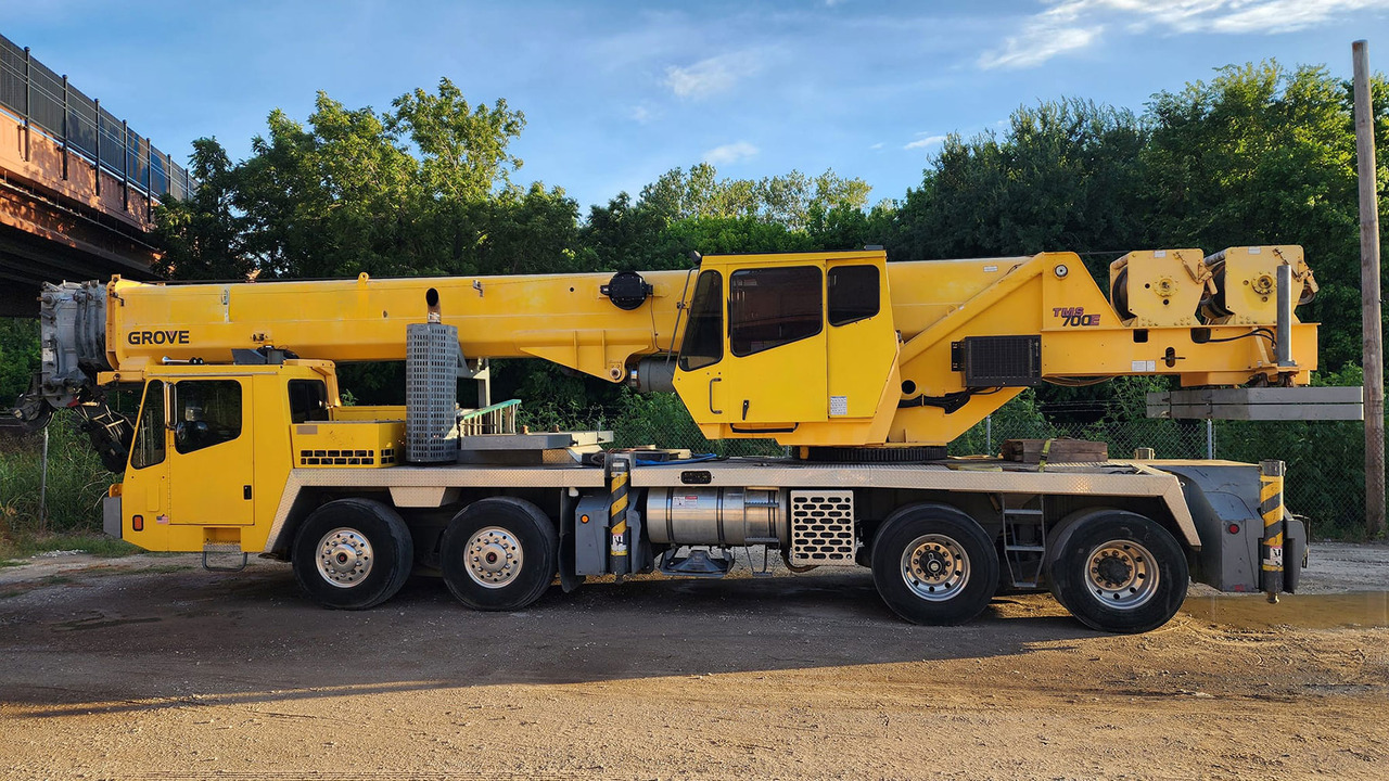 Grove TMS700E - موبايل كرين: صورة 2 Grove TMS700E - موبايل كرين: صورة 2