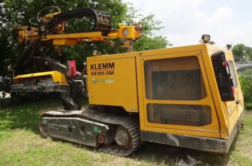 Klemm KR 801-3GK - آلة تلقيم: صورة 1 Klemm KR 801-3GK - آلة تلقيم: صورة 1