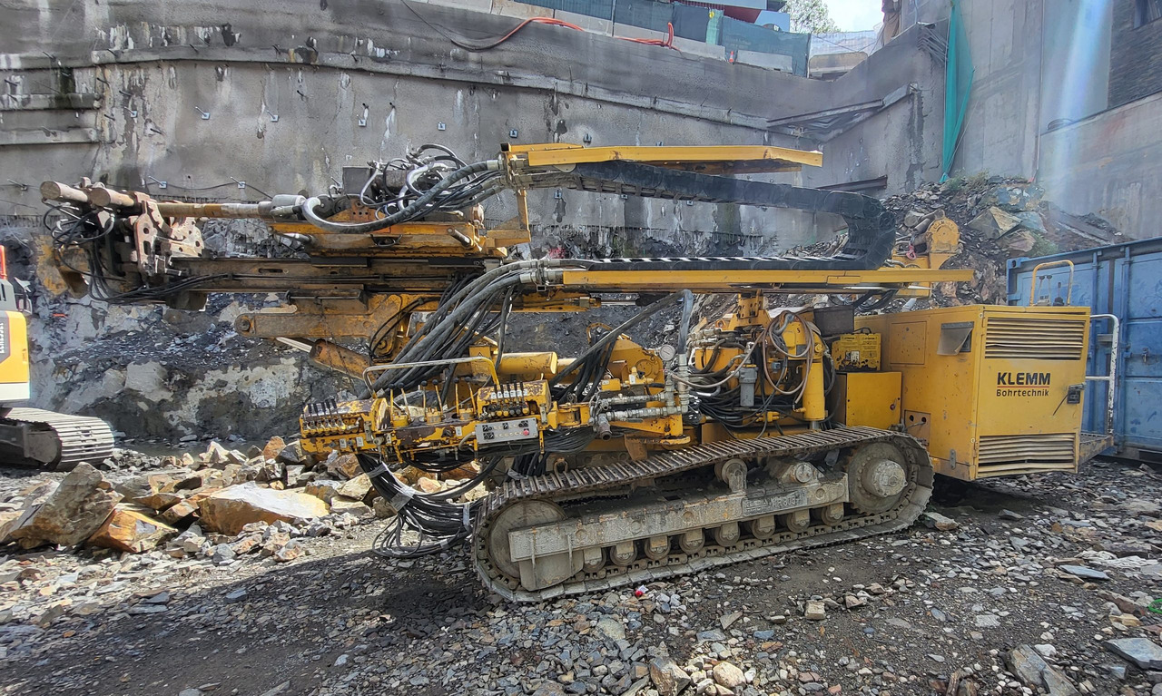 Klemm KR805-1 - آلة تلقيم: صورة 2 Klemm KR805-1 - آلة تلقيم: صورة 2