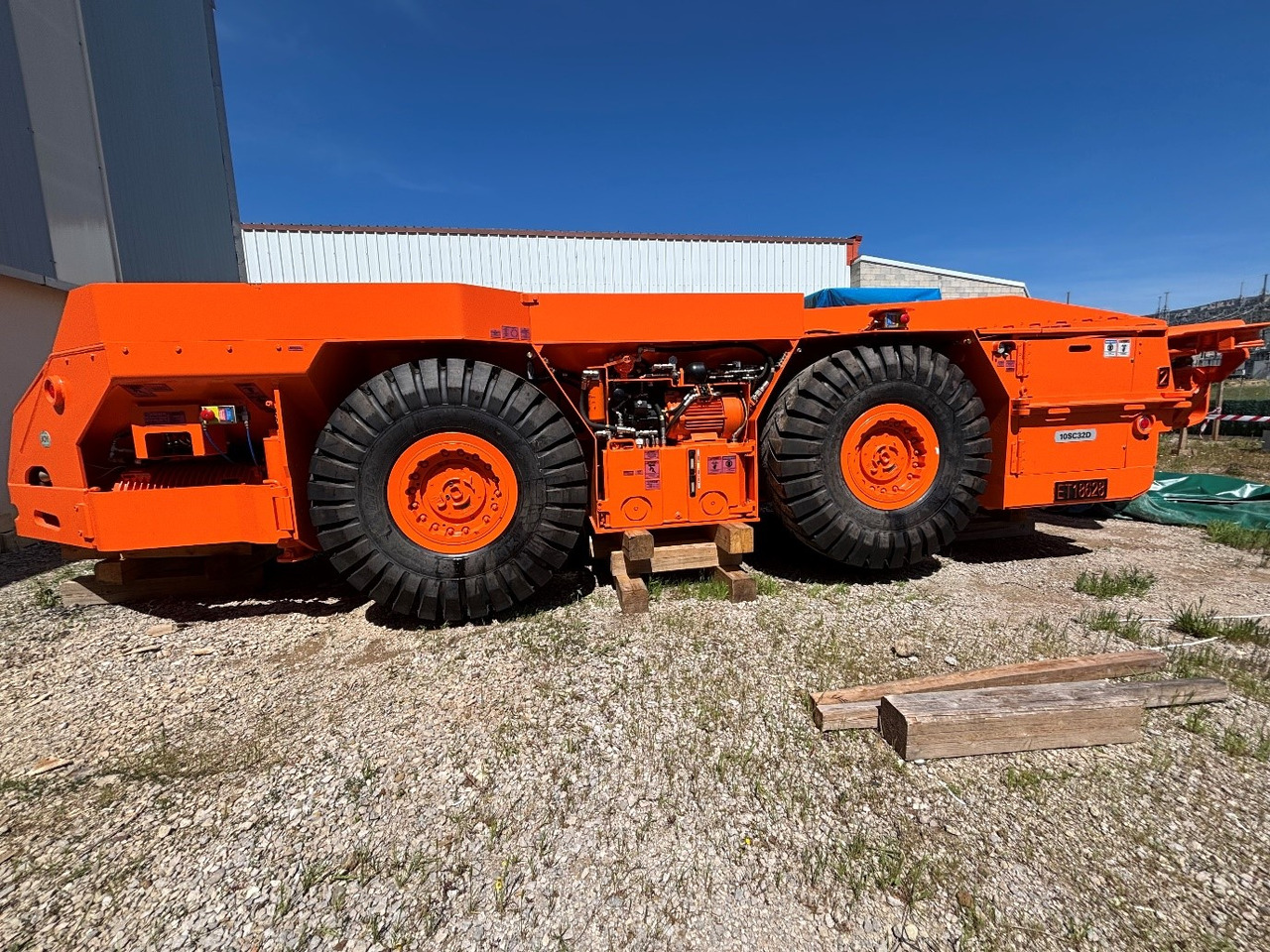 Komatsu 10SC32-48D-5 - آلة حفر الأنفاق, شاحنة التعدين: صورة 3 Komatsu 10SC32-48D-5 - آلة حفر الأنفاق, شاحنة التعدين: صورة 3