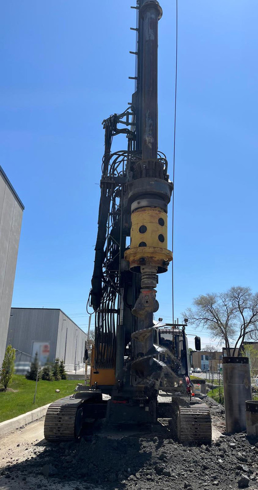 Liebherr LB-24 - آلة تلقيم: صورة 4 Liebherr LB-24 - آلة تلقيم: صورة 4